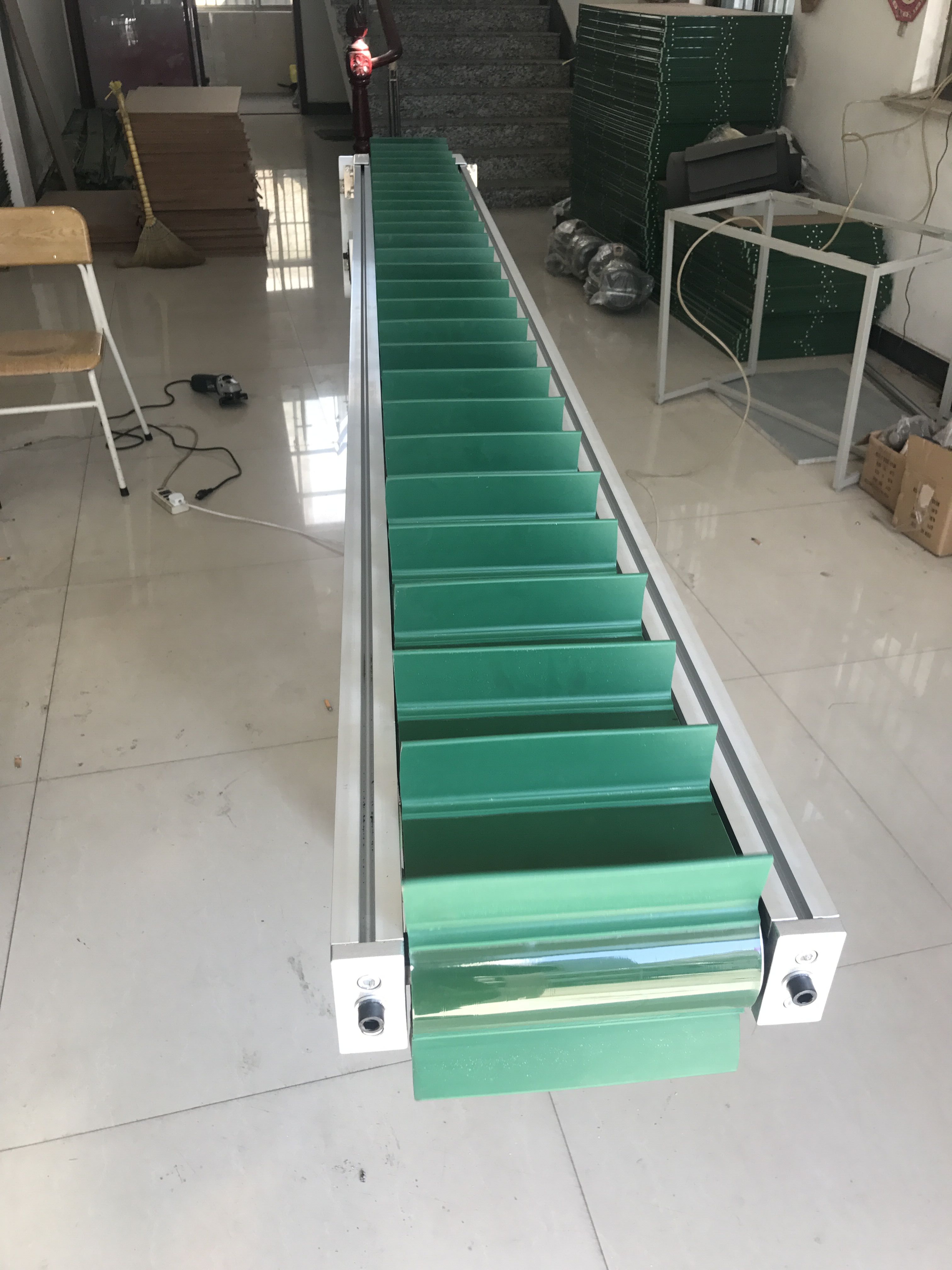 擋條皮帶輸送機